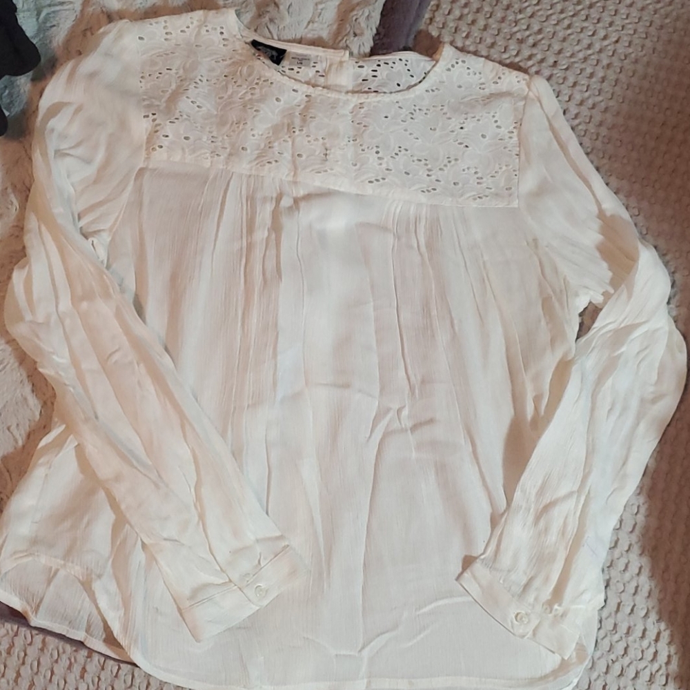 NWT White Flowy Top